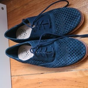 Vince Camuto Salisa Perforated Navy Blue Suede Cork Oxford Shoes Womens Size 5